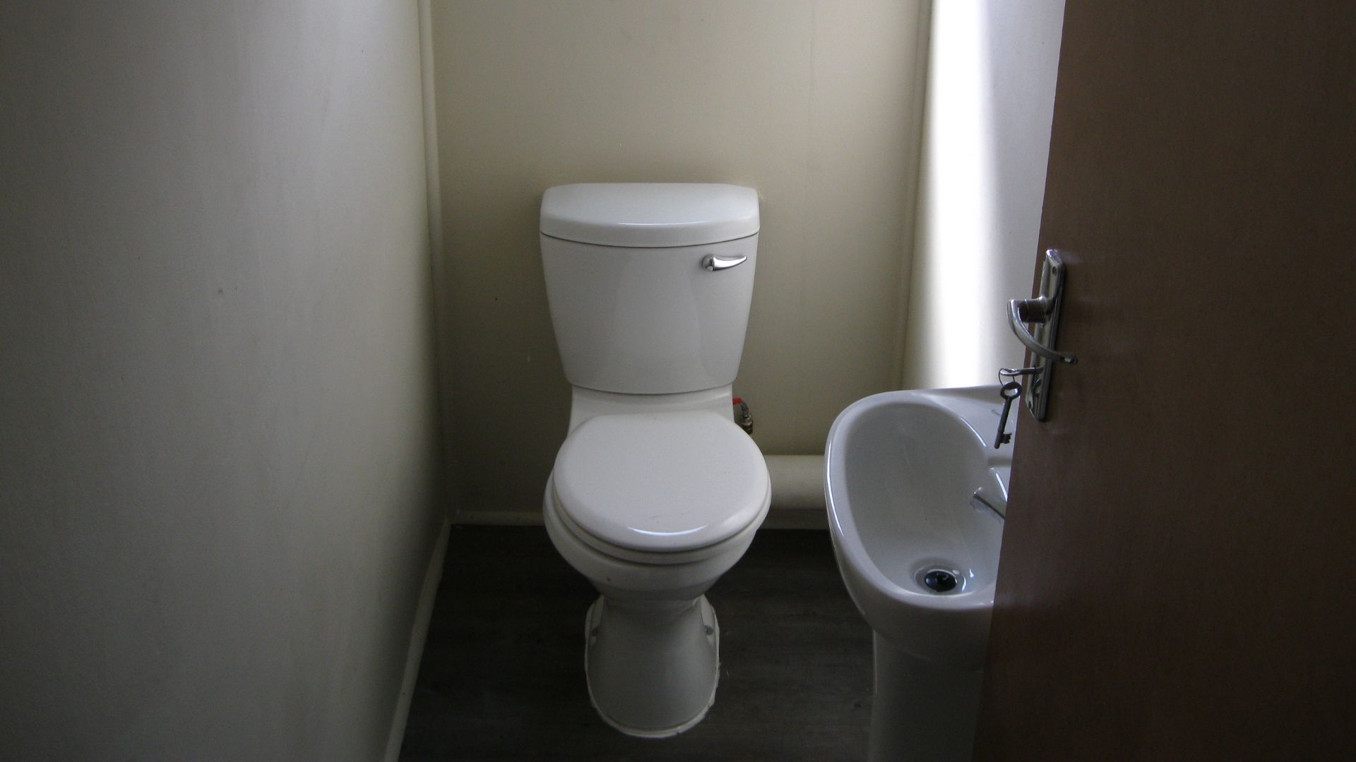 Kazin Portable Ablution Unit to rent